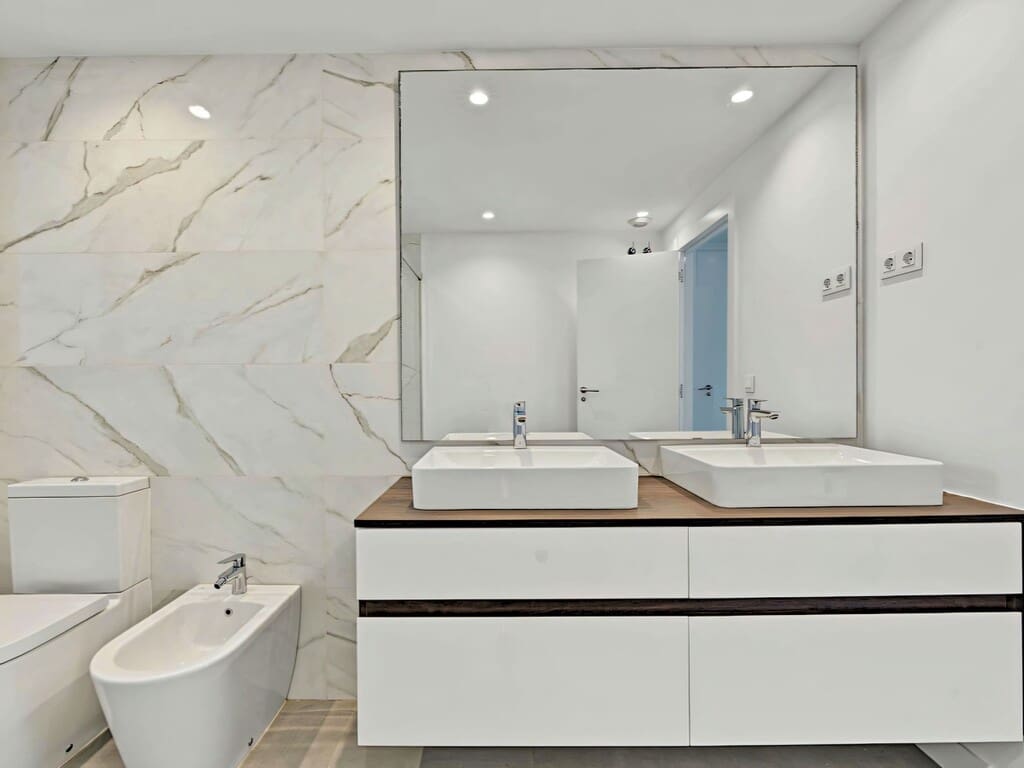 Apartamento de 3 habitaciones en New Golden Mile en venta con piscina garaje - 510.000 € (Ref: 10174859)