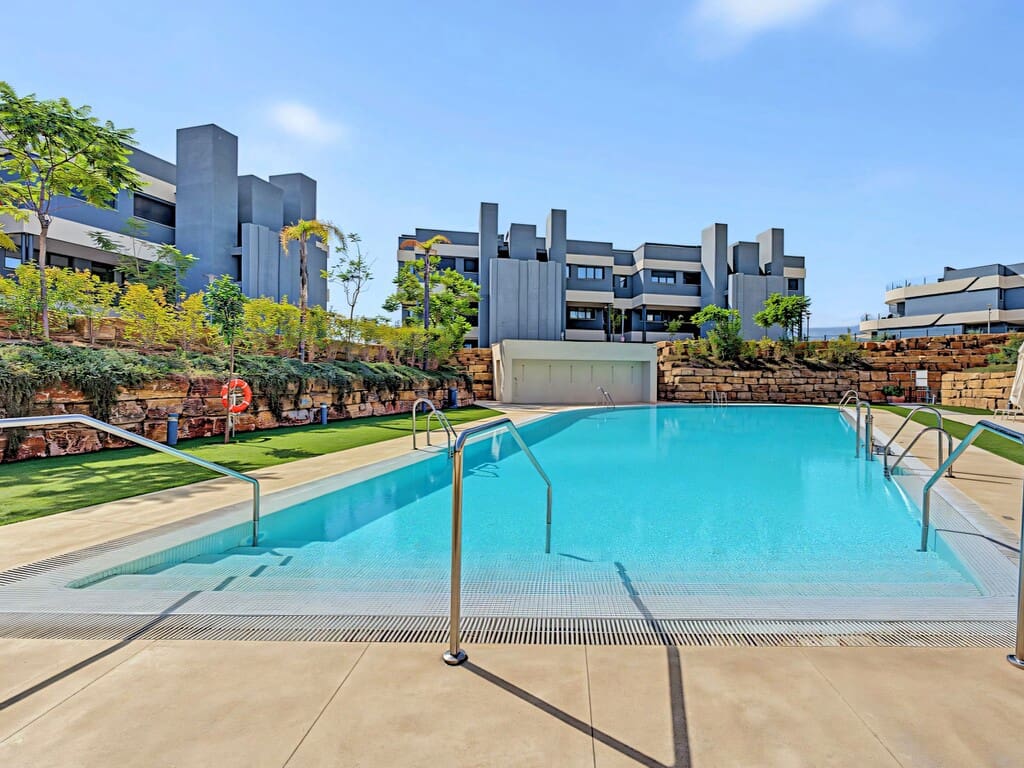 Apartamento de 3 habitaciones en New Golden Mile en venta con piscina garaje - 510.000 € (Ref: 10174859)