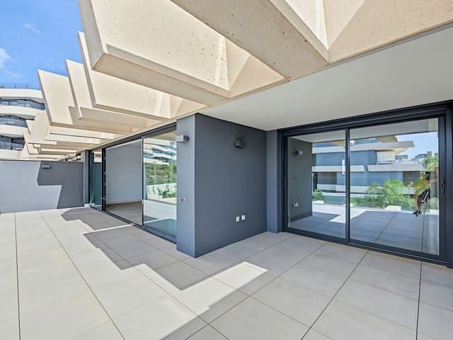 Apartamento de 3 habitaciones en Selwo, Estepona en venta con piscina garaje - 510.000 € (Ref: 10174859)