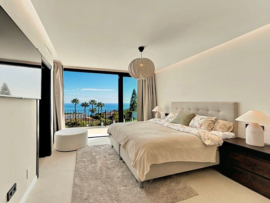 Chalet de 6 habitaciones en La Capellania en venta con piscina garaje - 3.795.000 € (Ref: 10176262)