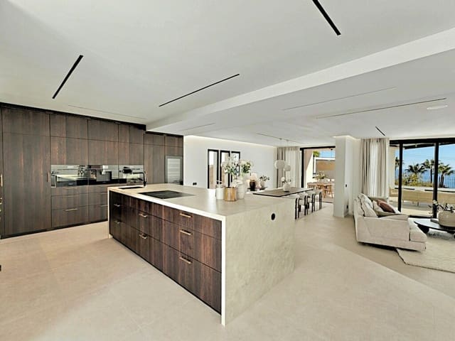 Chalet de 6 habitaciones en La Capellania, Benalmádena en venta con piscina garaje - 3.795.000 € (Ref: 10176262)
