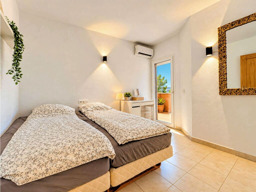 2 soverom Leilighet til salgs i Fuengirola med svømmebasseng garasje - € 494 000 (Ref: 10176264)