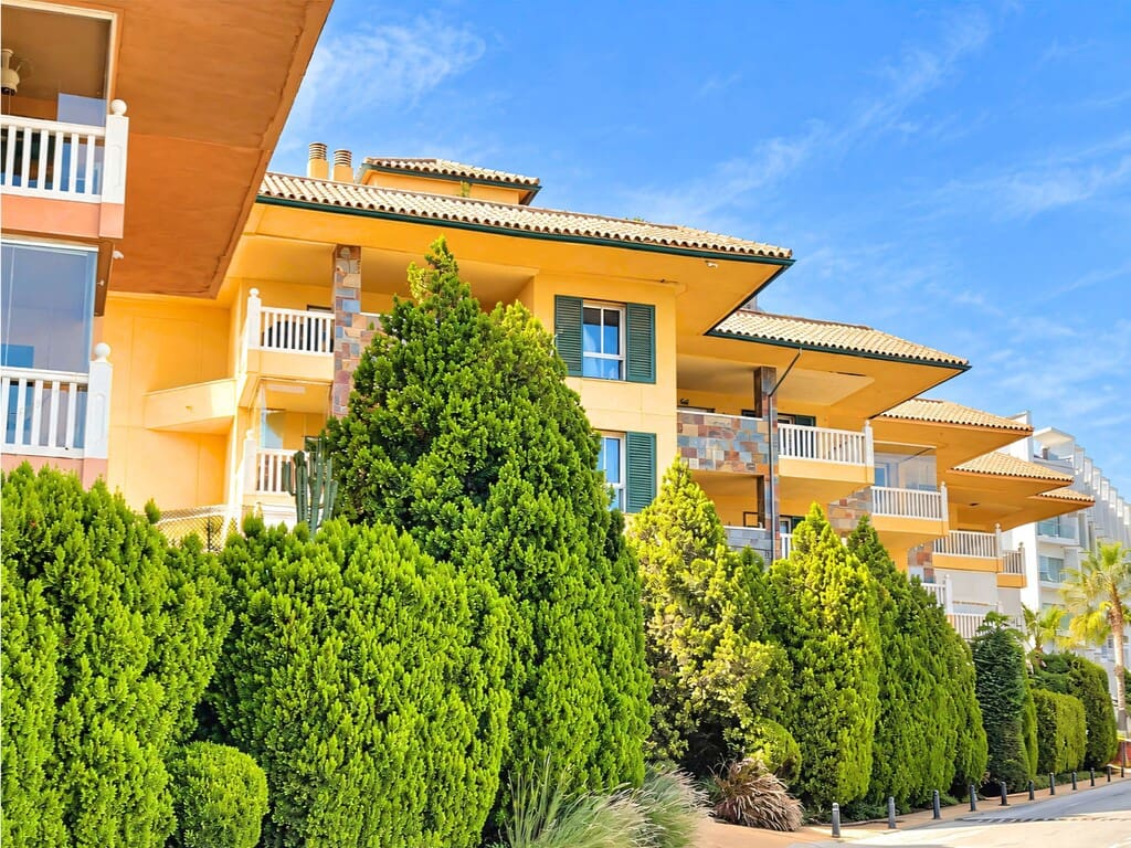 2 soverom Leilighet til salgs i Fuengirola med svømmebasseng garasje - € 494 000 (Ref: 10176264)