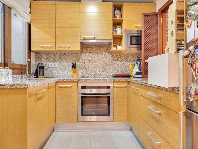 2 Zimmer Apartment zu verkaufen in Benalmádena mit Pool Garage - 475.000 € (Ref: 10179777)