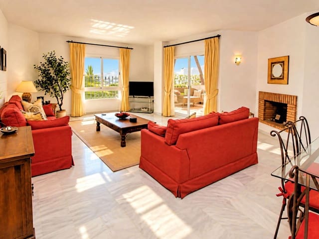 Apartamento de 2 habitaciones en Nueva Andalucia, Marbella en venta con piscina garaje - 460.000 € (Ref: 10179778)
