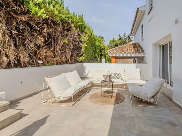4 slaapkamer Huis te koop in Nueva Andalucia, Marbella met zwembad - € 695.000 (Ref: 10182434)