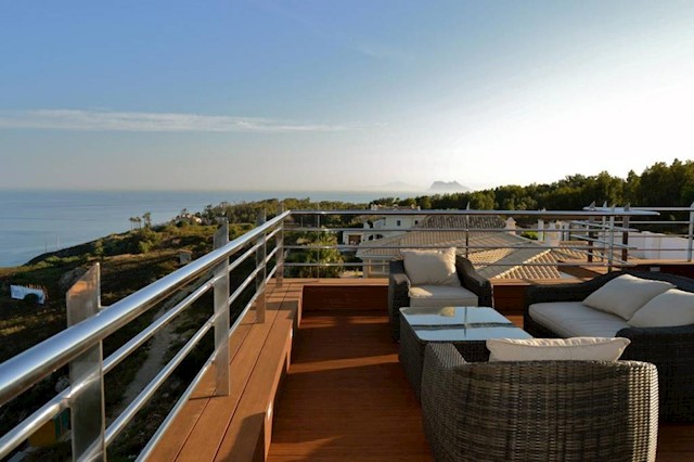 4 slaapkamer Villa te koop in Manilva met zwembad - € 2.995.000 (Ref: 2341375)