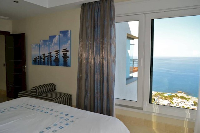 4 slaapkamer Villa te koop in Manilva met zwembad - € 2.995.000 (Ref: 2341375)