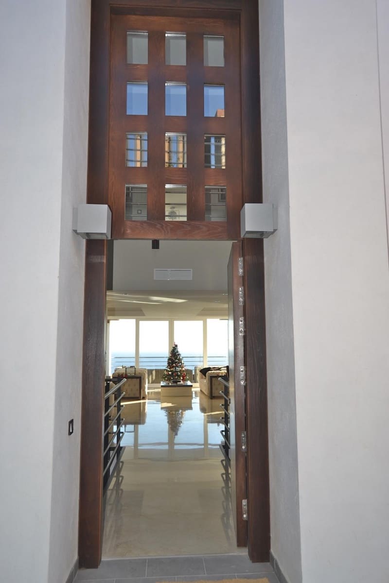 4 slaapkamer Villa te koop in Manilva met zwembad - € 2.995.000 (Ref: 2341375)