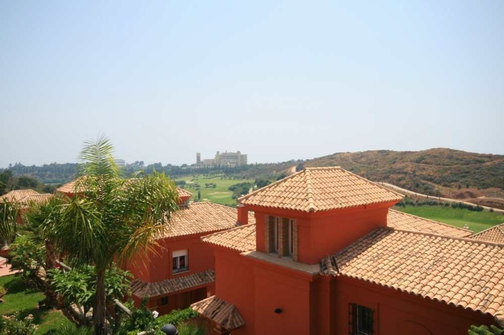 4 soveværelse Villa til salg i Marbella med swimmingpool - € 1.290.000 (Ref: 2343728)