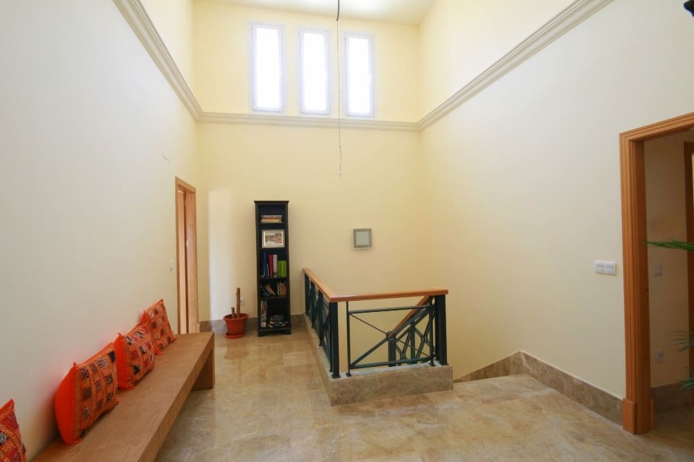 4 soveværelse Villa til salg i Marbella med swimmingpool - € 1.290.000 (Ref: 2343728)