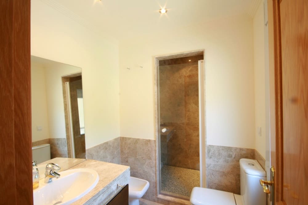 4 soveværelse Villa til salg i Marbella med swimmingpool - € 1.290.000 (Ref: 2343728)