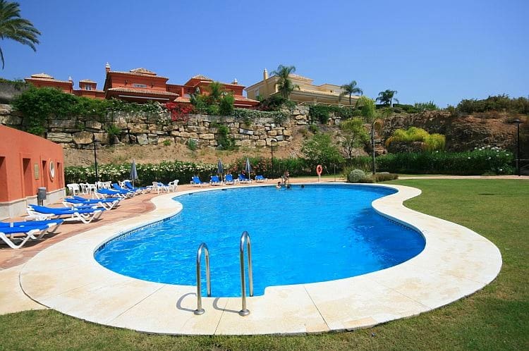 4 soveværelse Villa til salg i Marbella med swimmingpool - € 1.290.000 (Ref: 2343728)