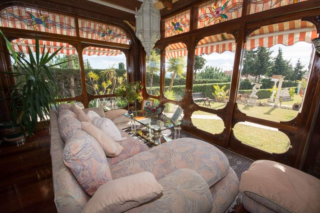 4 soveværelse Villa til salg i El Padron med swimmingpool - € 2.950.000 (Ref: 2661857)