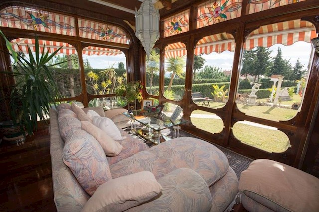 4 soverom Villa til salgs i El Padrón, Estepona med svømmebasseng - € 2 950 000 (Ref: 2661857)