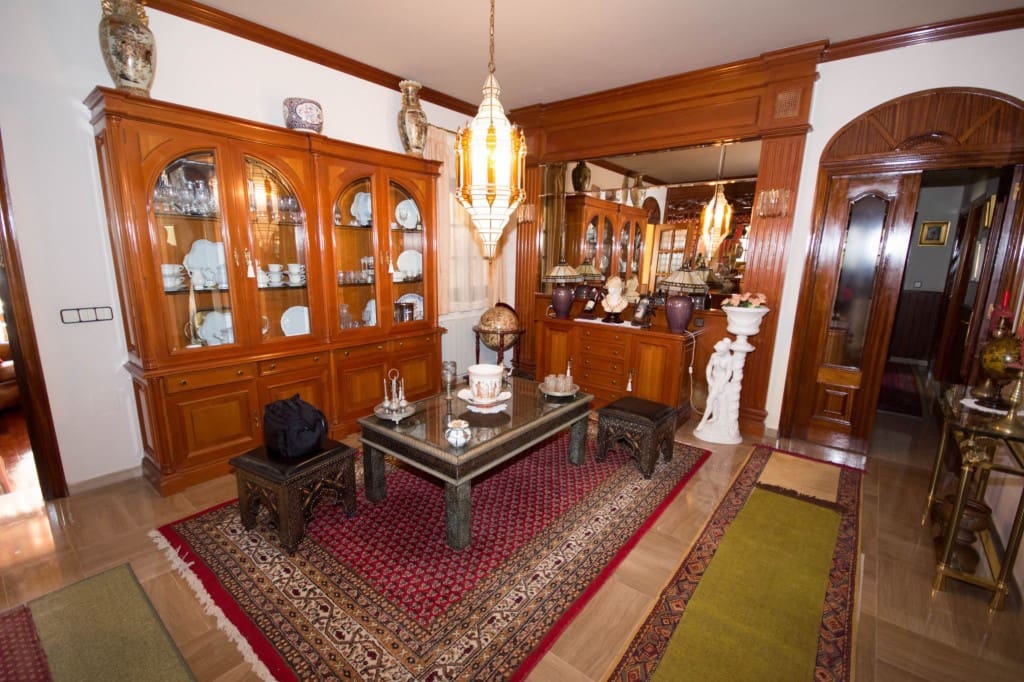 4 soveværelse Villa til salg i El Padron med swimmingpool - € 2.950.000 (Ref: 2661857)