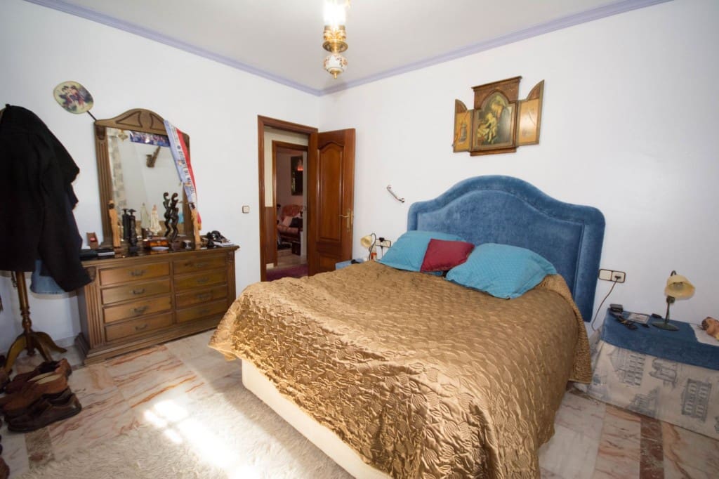 4 soveværelse Villa til salg i El Padron med swimmingpool - € 2.950.000 (Ref: 2661857)