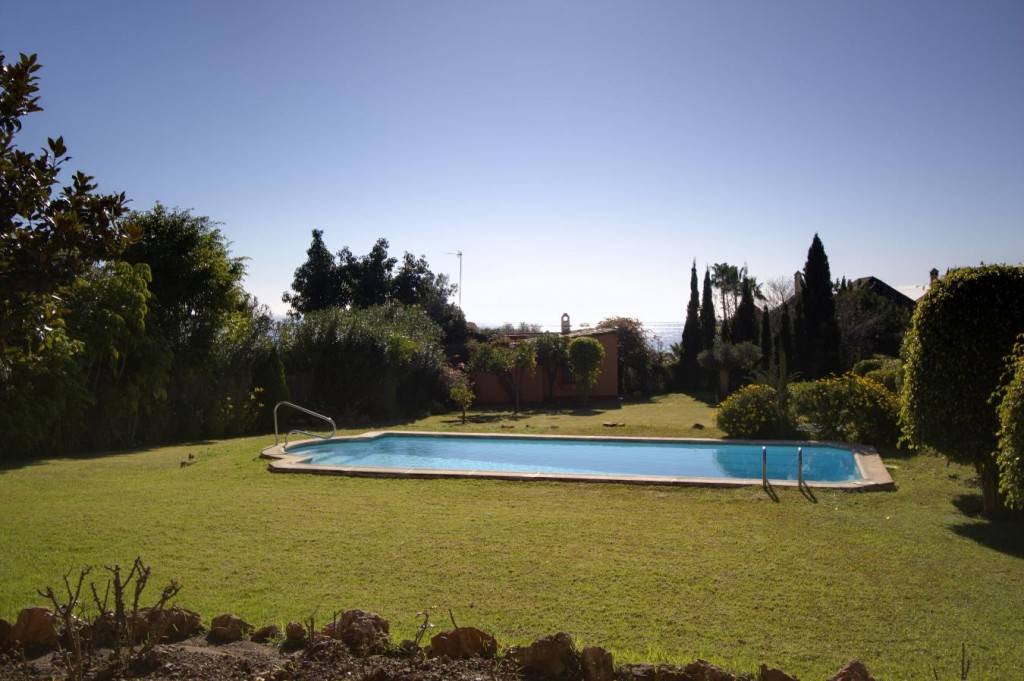 5 soverom Villa til salgs i Marbella med svømmebasseng - € 10 000 (Ref: 3466743)