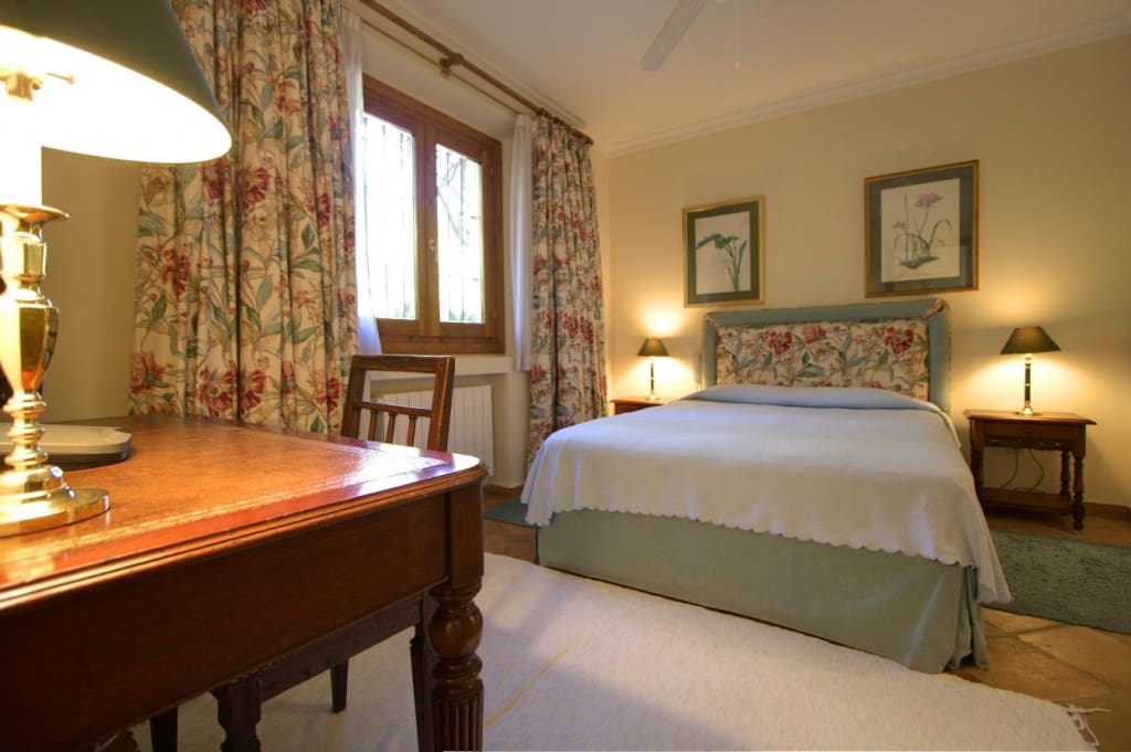 5 soverom Villa til salgs i Marbella med svømmebasseng - € 10 000 (Ref: 3466743)