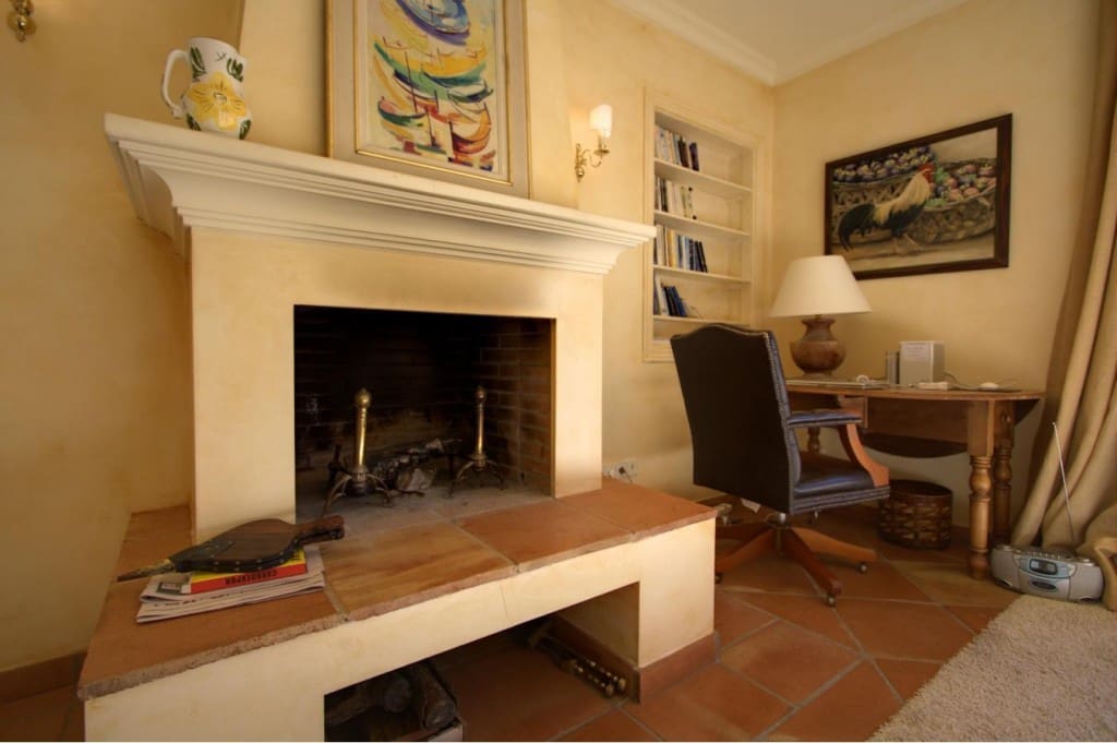 5 soverom Villa til salgs i Marbella med svømmebasseng - € 10 000 (Ref: 3466743)