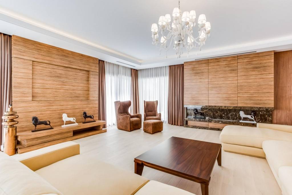 5 slaapkamer Villa te koop in Nueva Andalucia met zwembad garage - € 4.500.000 (Ref: 3467019)