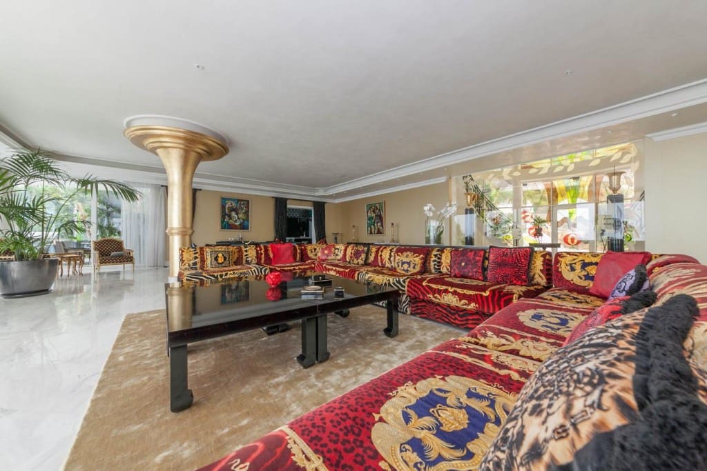 6 bedroom Villa for holiday rental in Marbella with pool garage - € 35,000 (Ref: 3532668)