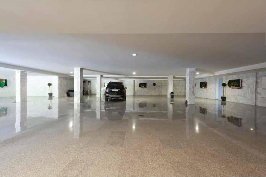 6 bedroom Villa for holiday rental in Marbella with pool garage - € 35,000 (Ref: 3532668)