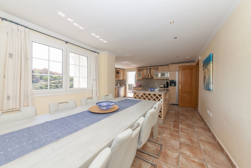 4 soveværelse Villa til salg i Elviria med swimmingpool garage - € 1.795.000 (Ref: 4170592)