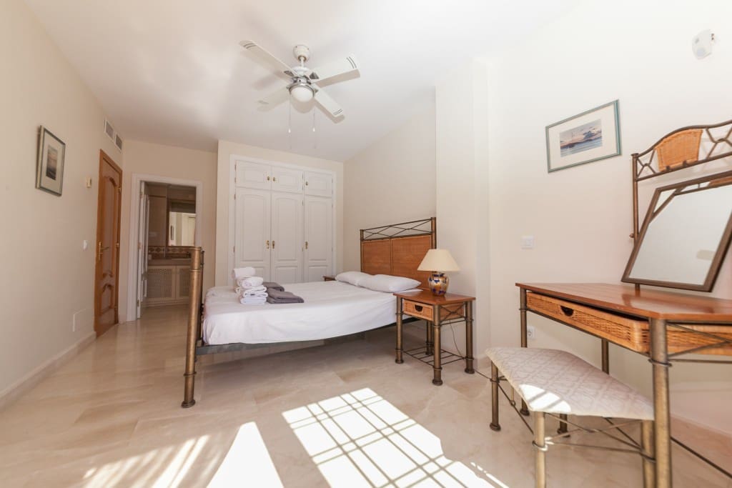 4 soveværelse Villa til salg i Elviria med swimmingpool garage - € 1.795.000 (Ref: 4170592)