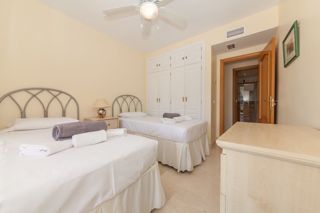 4 soveværelse Villa til salg i Elviria med swimmingpool garage - € 1.795.000 (Ref: 4170592)