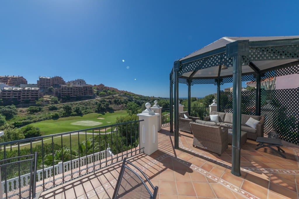 4 soveværelse Villa til salg i Elviria med swimmingpool garage - € 1.795.000 (Ref: 4170592)