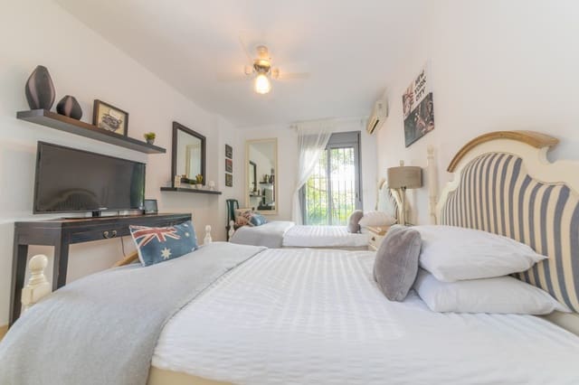 2 bedroom Apartment for rent in Nueva Andalucia, Marbella with pool garage - € 1,950 (Ref: 4715290)