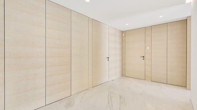 4 Zimmer Apartment zu verkaufen in New Golden Mile, Estepona mit Pool Garage - 2.990.000 € (Ref: 5156505)