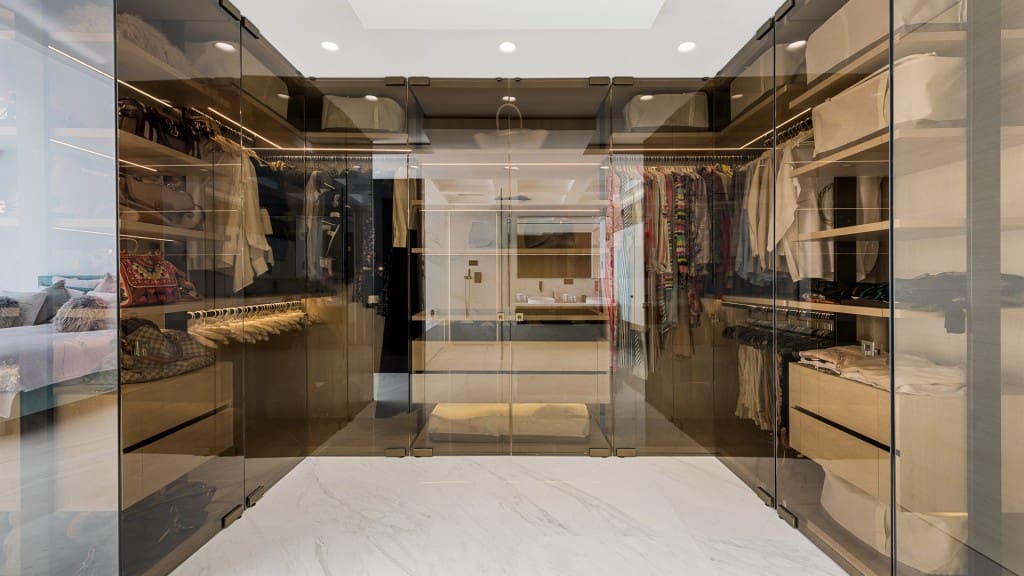 4 bedroom Apartment for sale in New Golden Mile with pool garage - € 2,990,000 (Ref: 5156505)