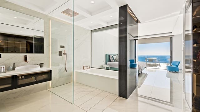 4 Zimmer Apartment zu verkaufen in New Golden Mile, Estepona mit Pool Garage - 2.990.000 € (Ref: 5156505)