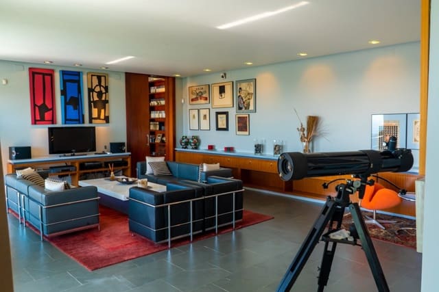 5 sypialnia Willa na sprzedaż w Los Monteros, Marbella - 3 500 000 € (Ref: 5945267)