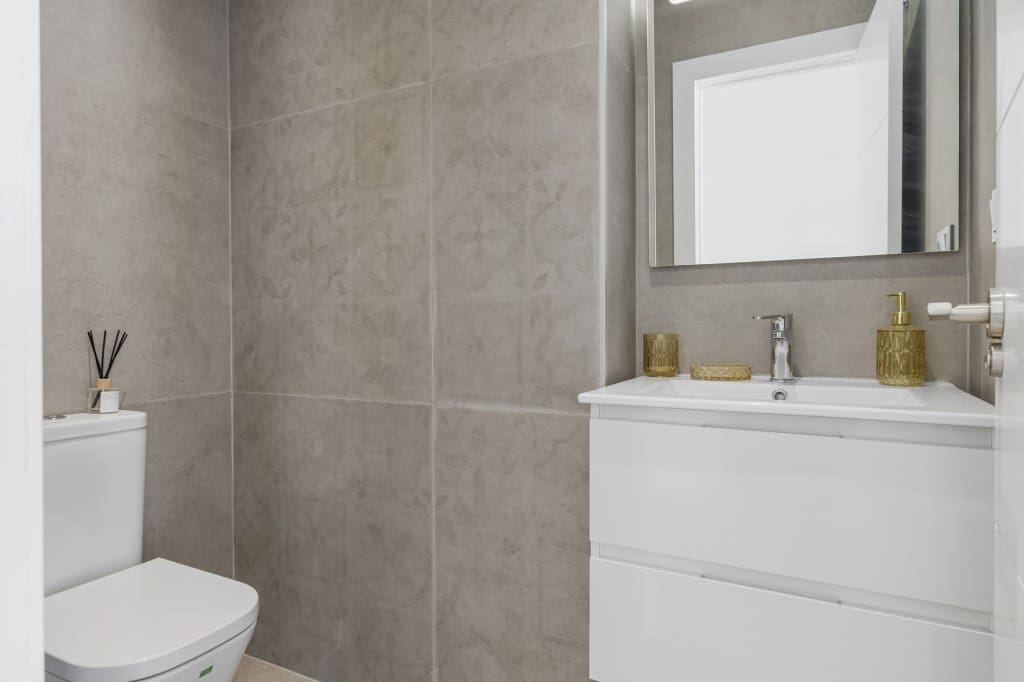 3 slaapkamer Penthouse te koop in Estepona met zwembad - € 749.000 (Ref: 6854294)