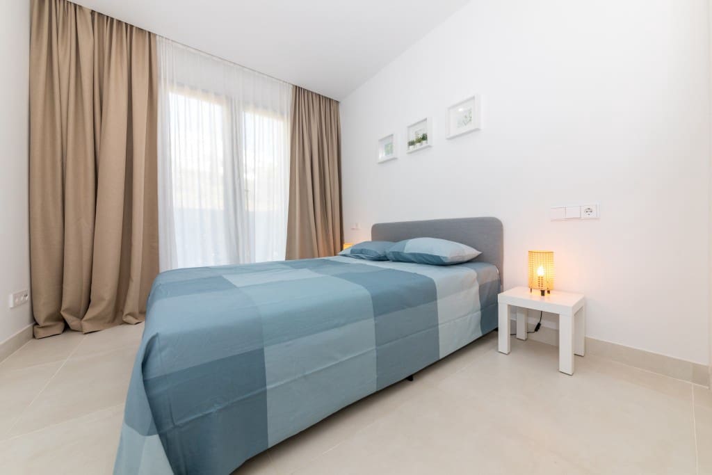 4 bedroom Apartment for rent in Benalmadena with pool garage - € 3,700 (Ref: 7041294)