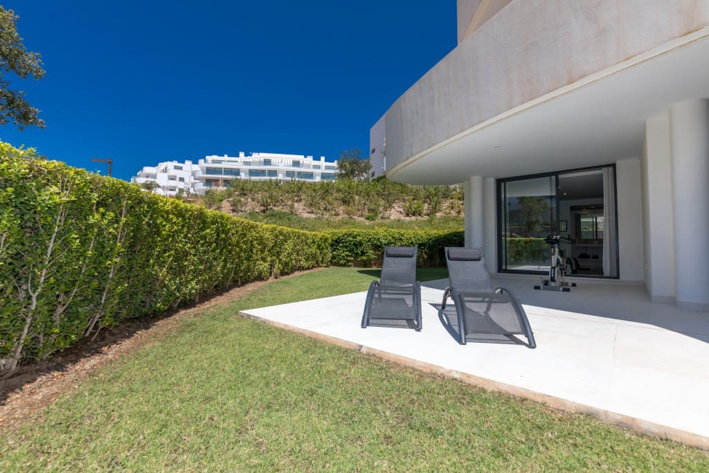 4 bedroom Apartment for rent in Benalmadena with pool garage - € 3,700 (Ref: 7041294)