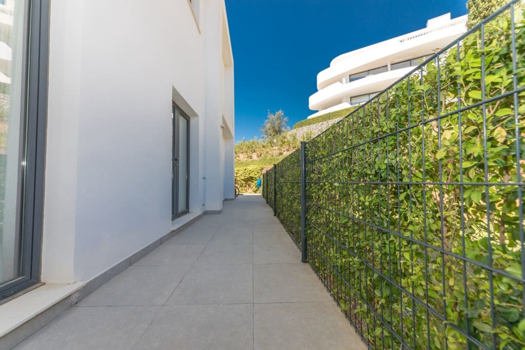 4 bedroom Apartment for rent in Benalmadena with pool garage - € 3,700 (Ref: 7041294)