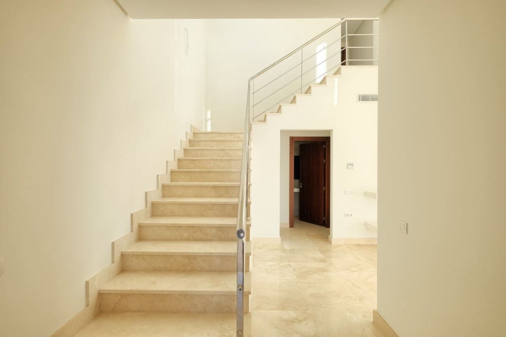 4 Zimmer Villa zu verkaufen in Benahavis mit Pool - 2.200.000 € (Ref: 7078831)