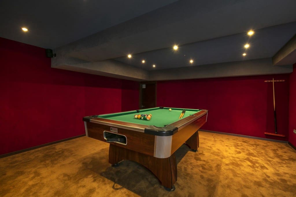 6 Zimmer Villa zu verkaufen in Nueva Andalucia mit Pool Garage - 3.190.000 € (Ref: 7497031)