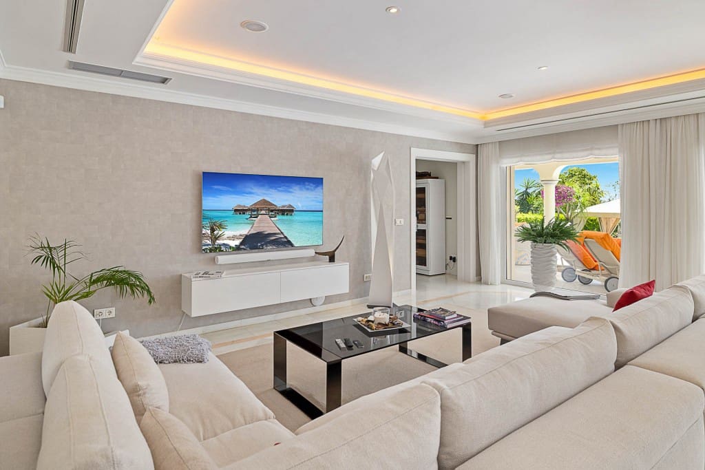 6 Zimmer Villa zu verkaufen in Nueva Andalucia mit Pool Garage - 6.900.000 € (Ref: 7652704)