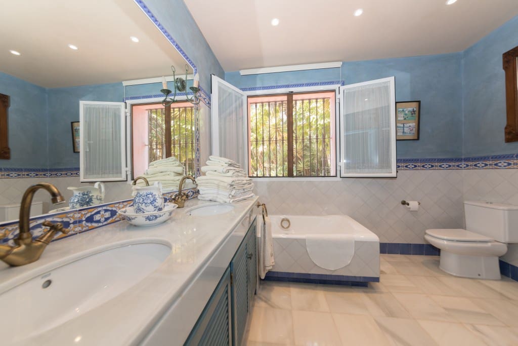 5 soveværelse Villa til salg i Benahavis med swimmingpool garage - € 5.250.000 (Ref: 7670476)