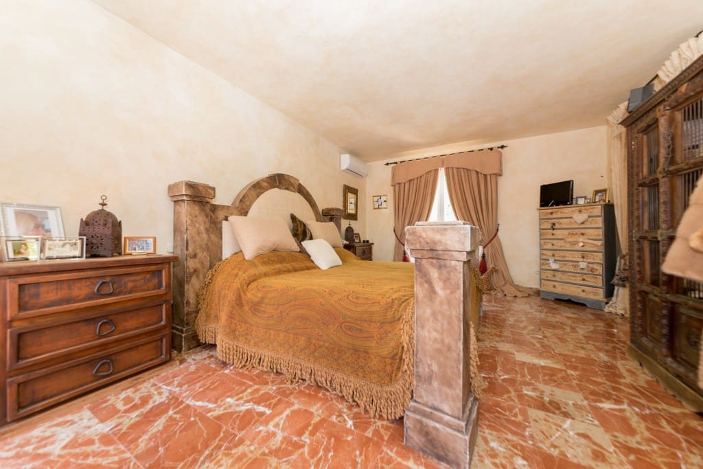 5 soveværelse Villa til salg i Benahavis med swimmingpool garage - € 5.250.000 (Ref: 7670476)