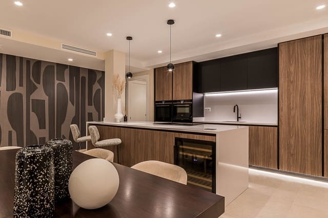 4 slaapkamer Penthouse te koop in Estepona met zwembad garage - € 1.895.000 (Ref: 7765018)