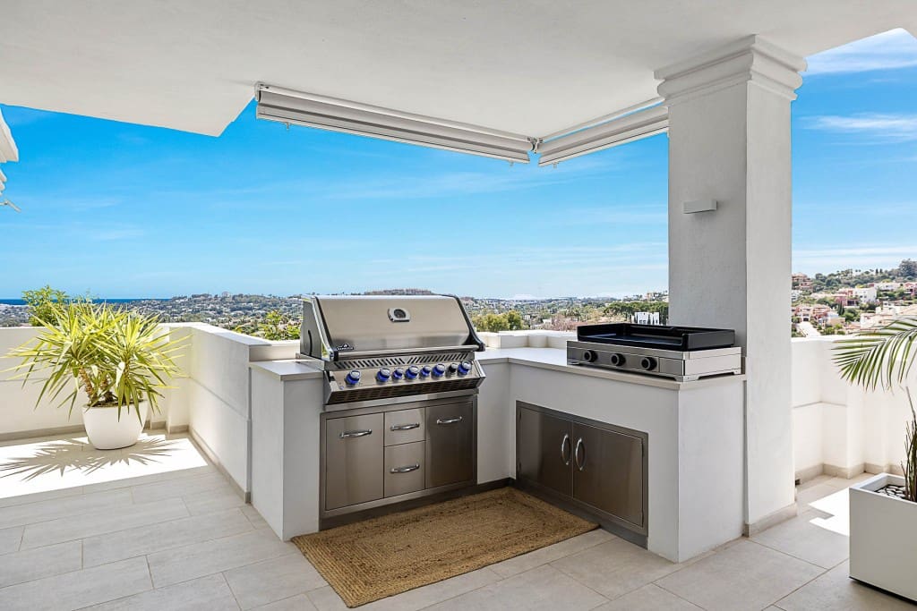 7 slaapkamer Appartement te koop in Nueva Andalucia met zwembad - € 3.950.000 (Ref: 7821082)