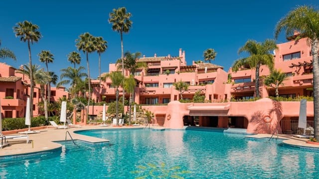 3 slaapkamer Appartement te koop in New Golden Mile, Estepona met zwembad garage - € 1.765.000 (Ref: 7827221)
