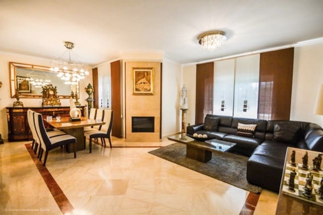 5 slaapkamer Villa te koop in Mijas Costa, Mijas met zwembad garage - € 866.000 (Ref: 7833930)