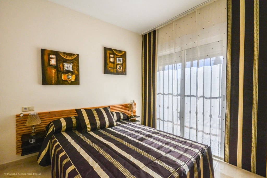 5 slaapkamer Villa te koop in Mijas Costa met zwembad garage - € 866.000 (Ref: 7833930)